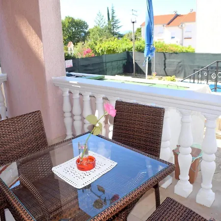 Tatarovic Penzion Malinska