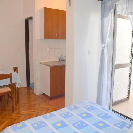 Tatarovic Gostinjska kuća Malinska