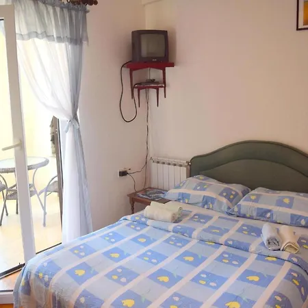 Gostinjska kuća Tatarovic Malinska