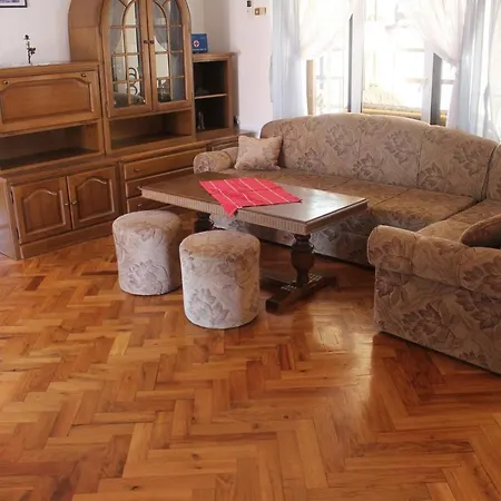 Tatarovic Gostinjska kuća Malinska