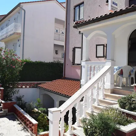 Guest house Tatarovic *